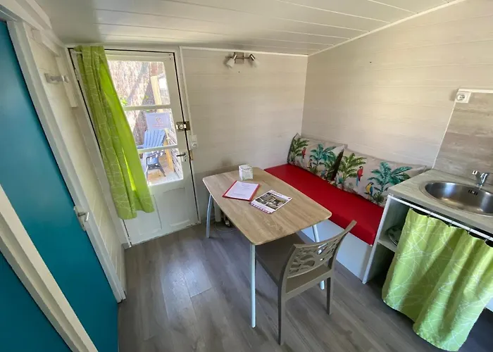 אתר קמפינג Le Repos סן-פאלה-סור-מר