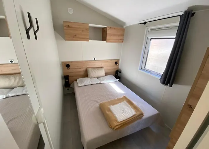 אתר קמפינג Le Repos 2*