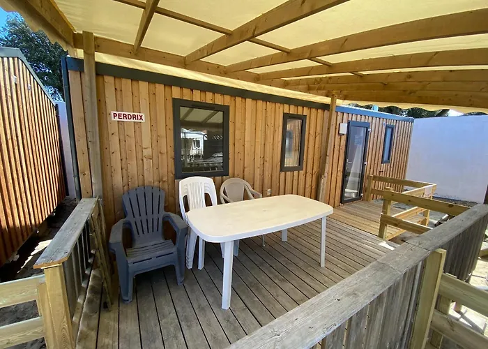 Le Repos אתר קמפינג סן-פאלה-סור-מר