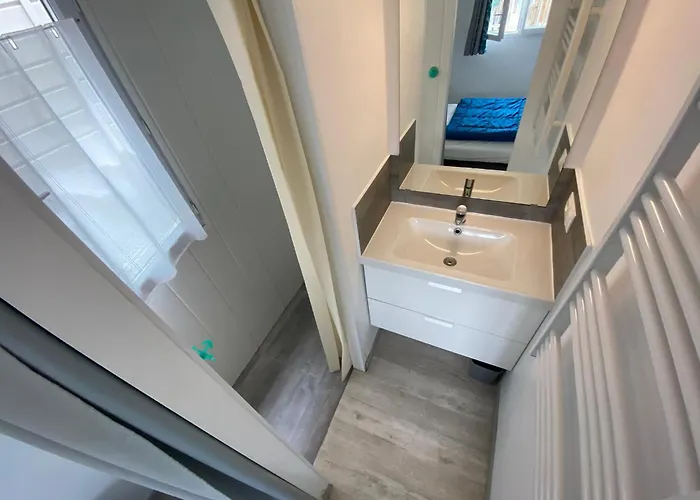 Le Repos אתר קמפינג