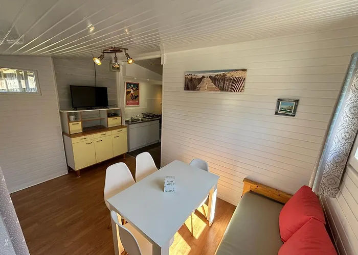 אתר קמפינג Le Repos סן-פאלה-סור-מר