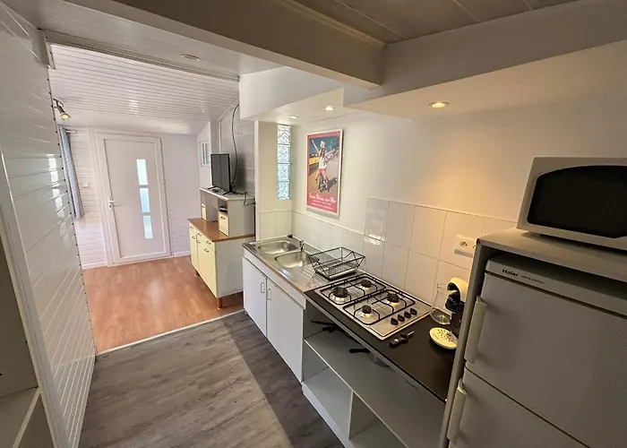 Le Repos 2* סן-פאלה-סור-מר