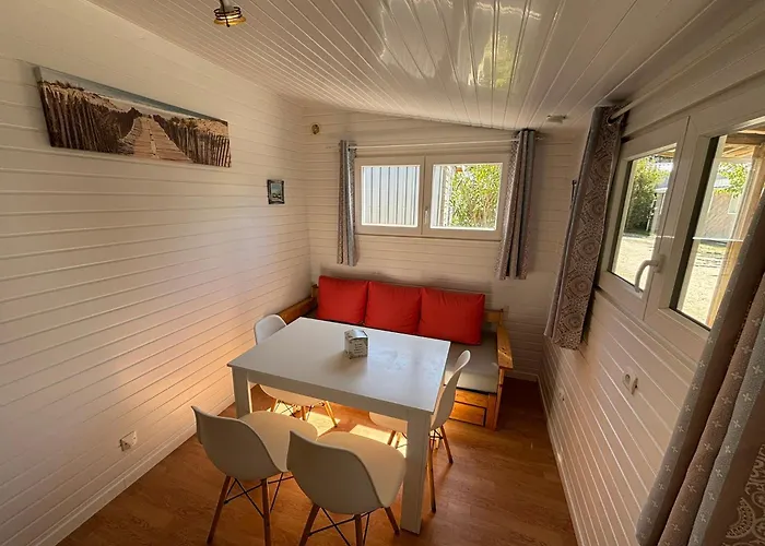 Le Repos אתר קמפינג סן-פאלה-סור-מר